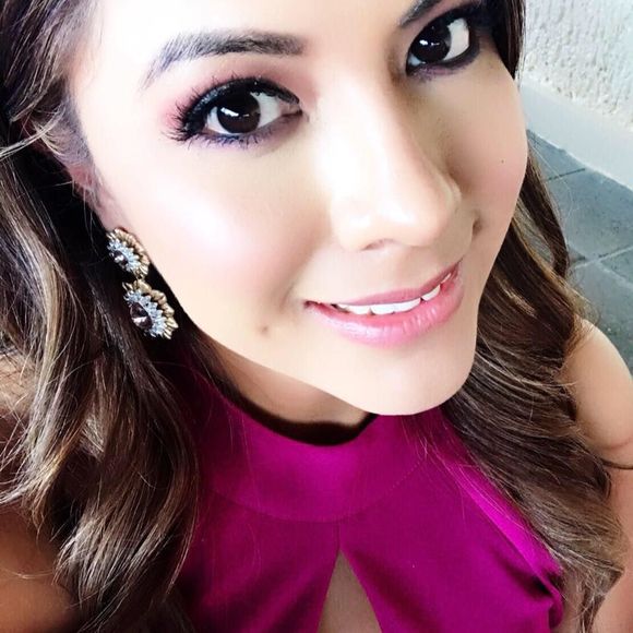 Meet your Posher, Rocio - Picture 1 of 1